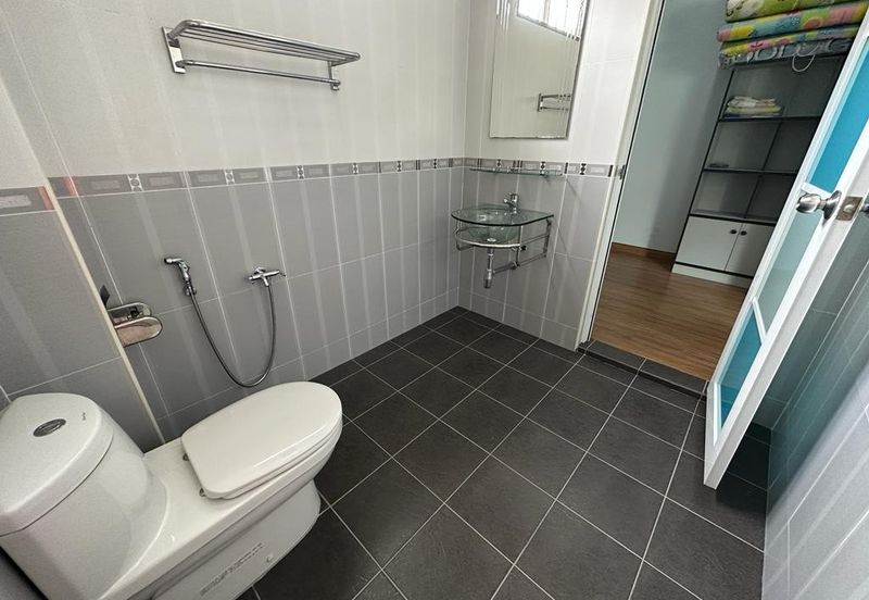 SL 3, Bandar Sungai Long