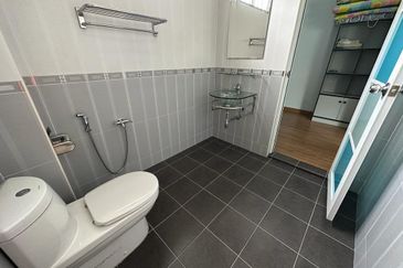 SL 3, Bandar Sungai Long