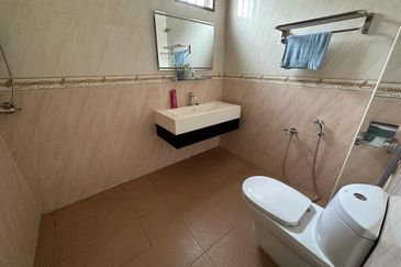 SL 3, Bandar Sungai Long