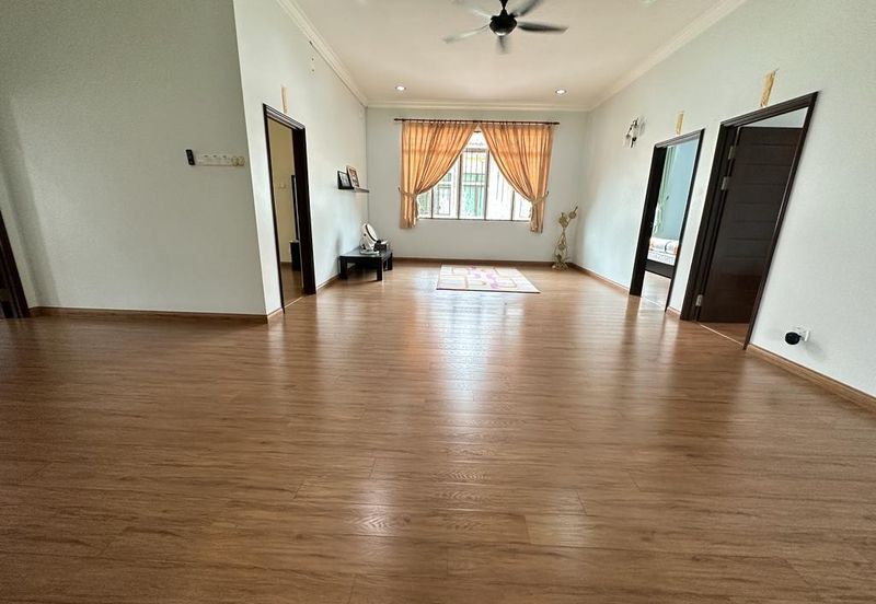 SL 3, Bandar Sungai Long