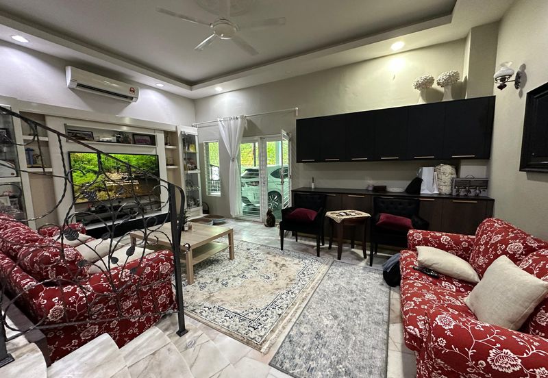 CHEAP 2 Storey CORNER Terrace at SL7, Sungai Long with full renovation