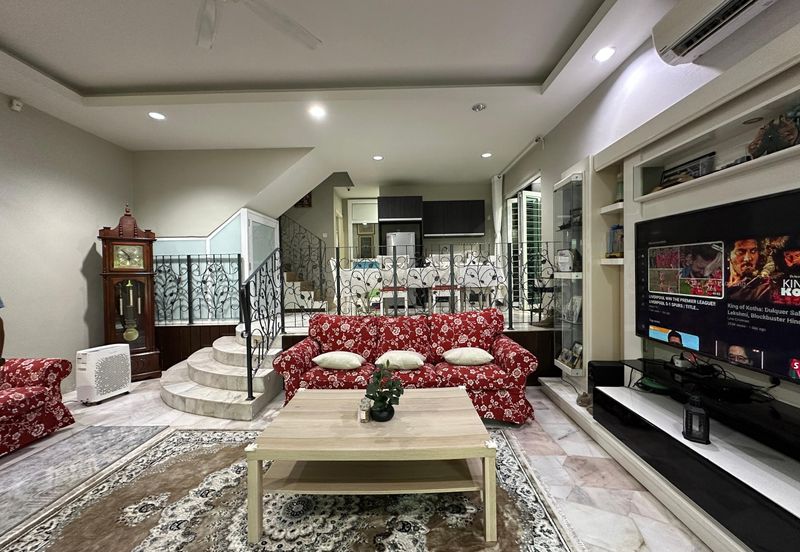 CHEAP 2 Storey CORNER Terrace at SL7, Sungai Long with full renovation