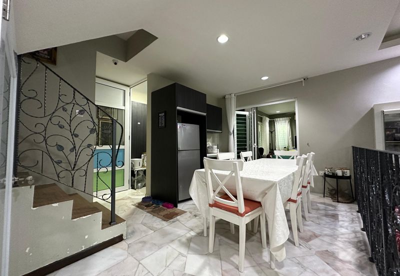 CHEAP 2 Storey CORNER Terrace at SL7, Sungai Long with full renovation