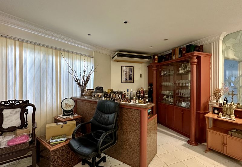 CHEAP 2 Storey Bungalow at Bangsar for sale