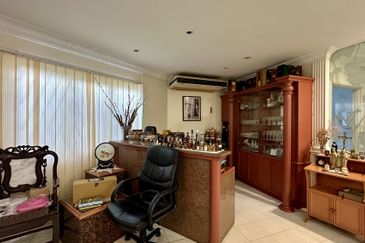 CHEAP 2 Storey Bungalow at Bangsar for sale