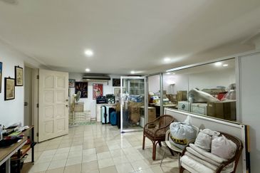 CHEAP 2 Storey Bungalow at Bangsar for sale