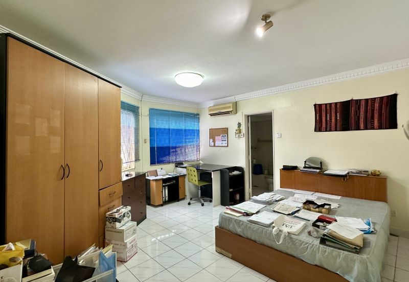 CHEAP 2 Storey Bungalow at Bangsar for sale