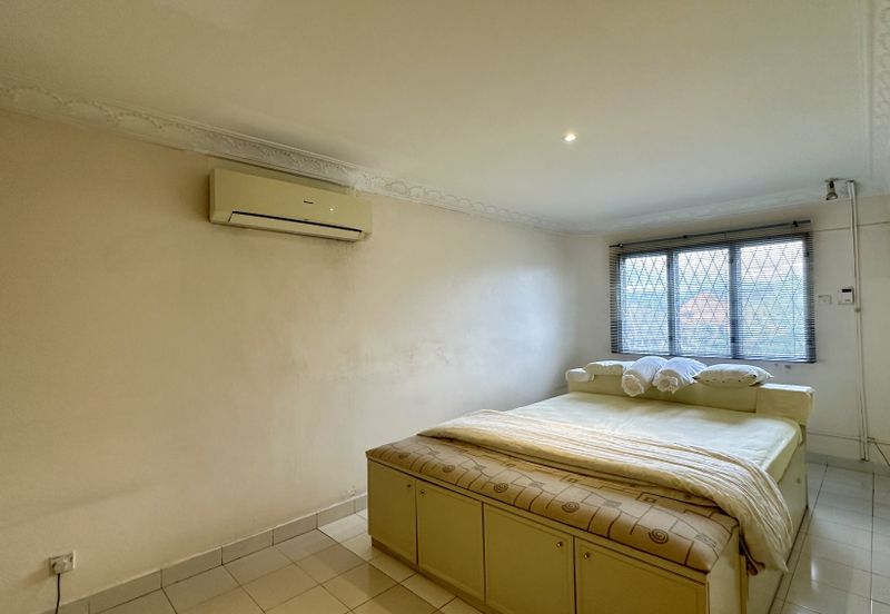 CHEAP 2 Storey Bungalow at Bangsar for sale