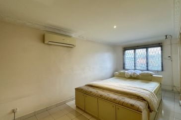 CHEAP 2 Storey Bungalow at Bangsar for sale