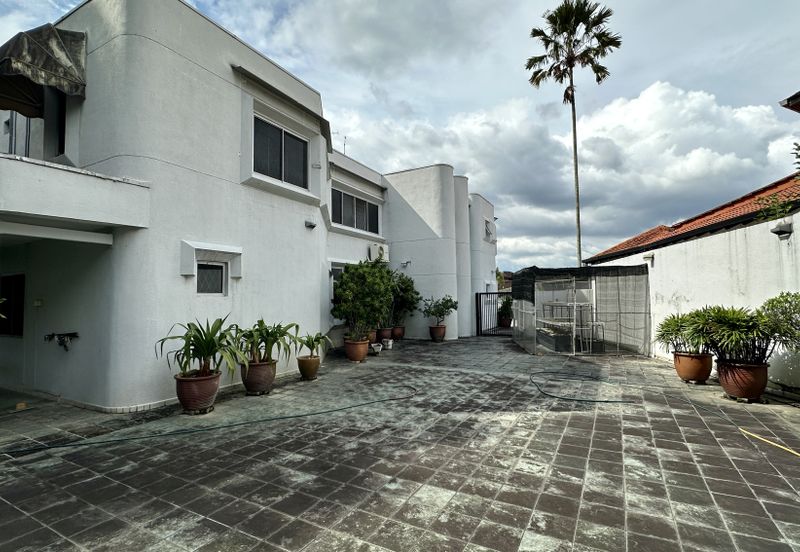 CHEAP 2 Storey Bungalow at Bangsar for sale