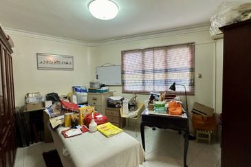 CHEAP 2 Storey Bungalow at Bangsar for sale