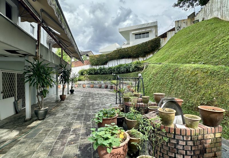 CHEAP 2 Storey Bungalow at Bangsar for sale