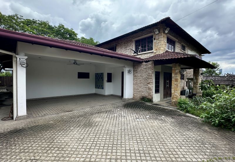 CHEAP 2 Storey Bungalow House at Bangsar for sale