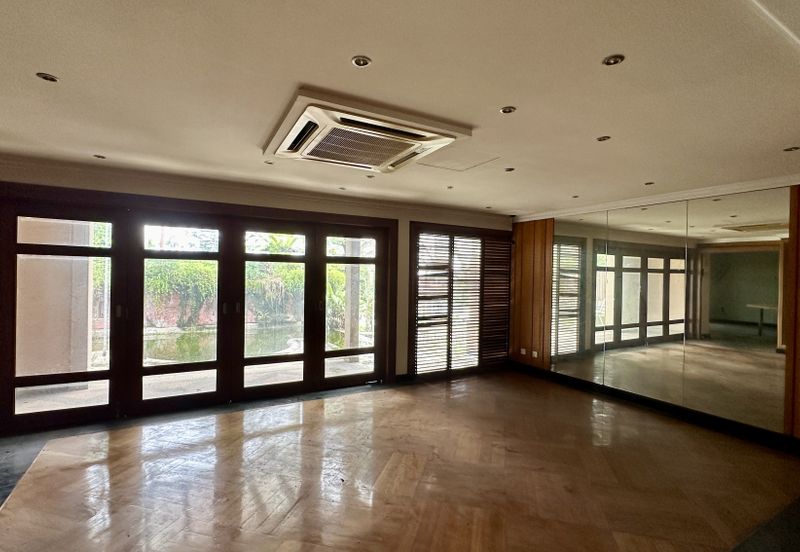 CHEAP 2 Storey Bungalow House at Bangsar for sale