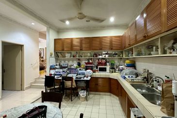 CHEAP 1 storey Semi D at Bangsar for sale