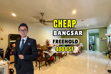 CHEAP 1 storey Semi D at Bangsar for sale