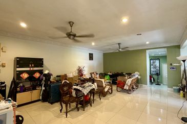 CHEAP 1 storey Semi D at Bangsar for sale