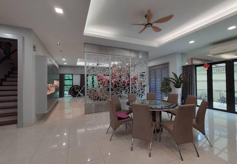 CHEAP 2 storey Bungalow at Bukit Sungai Long