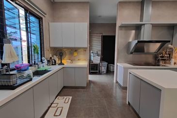 CHEAP 2 storey Bungalow at Bukit Sungai Long