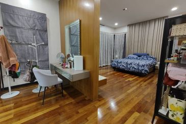 CHEAP 2 storey Bungalow at Bukit Sungai Long