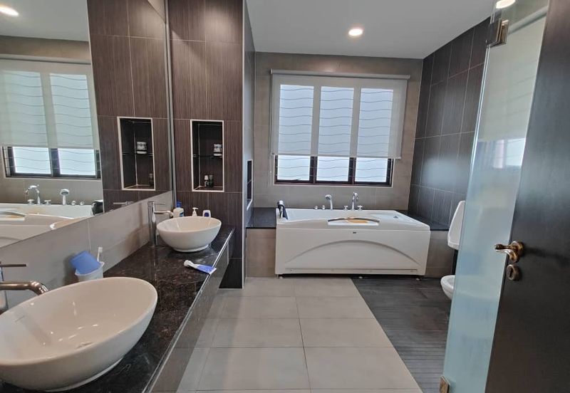 CHEAP 2 storey Bungalow at Bukit Sungai Long