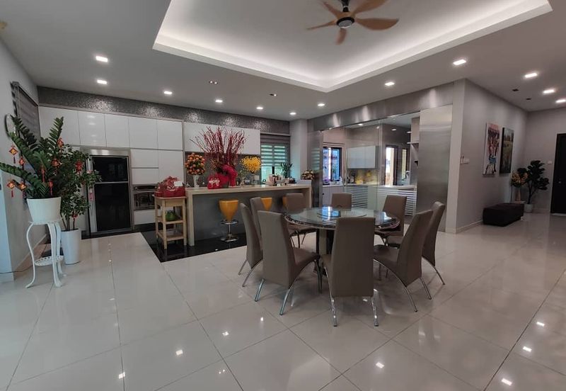 CHEAP 2 storey Bungalow at Bukit Sungai Long