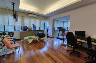 CHEAP 2 storey Bungalow at Bukit Sungai Long