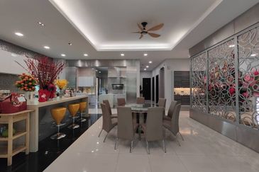 CHEAP 2 storey Bungalow at Bukit Sungai Long