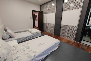 CHEAP 2 storey Bungalow at Bukit Sungai Long