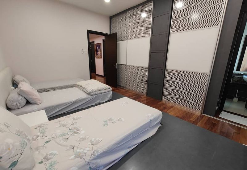 CHEAP 2 storey Bungalow at Bukit Sungai Long