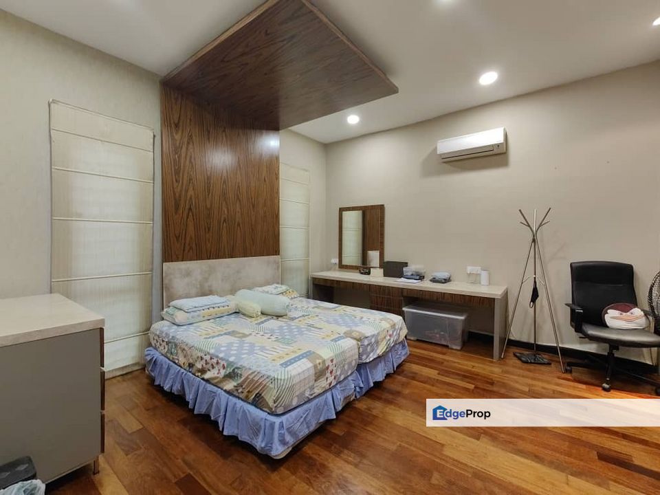 CHEAP 2 storey Bungalow at Bukit Sungai Long, Selangor, Bandar Sungai Long