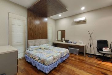 CHEAP 2 storey Bungalow at Bukit Sungai Long