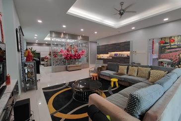 CHEAP 2 storey Bungalow at Bukit Sungai Long