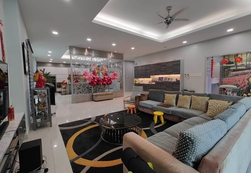 CHEAP 2 storey Bungalow at Bukit Sungai Long