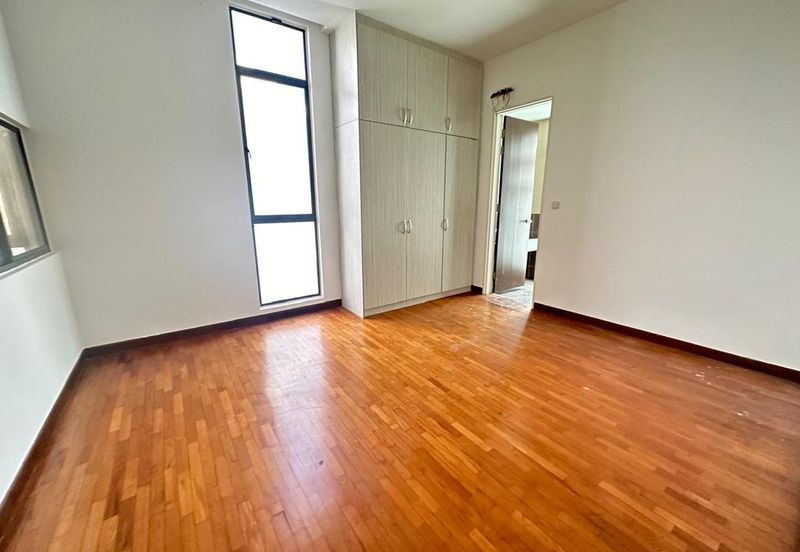 CHEAP 2.5 Sty Semi D at Twin Palm, Sungai Long 