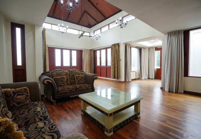 CHEAP 3.5 Sty Corner Link Bungalow in Ara Bangsar