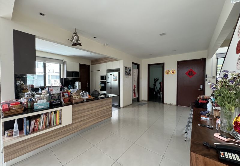 Bukit Mandarina Damai