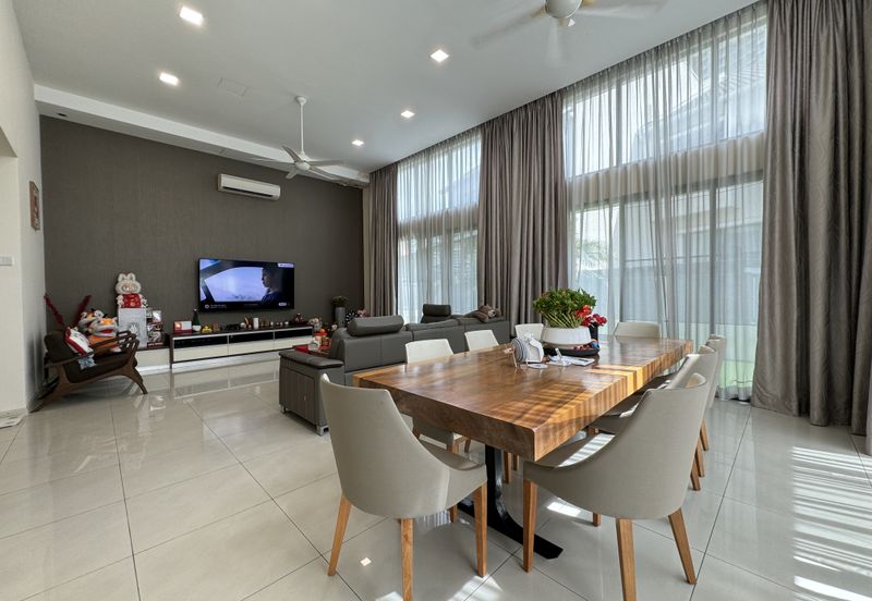 Bukit Mandarina Damai