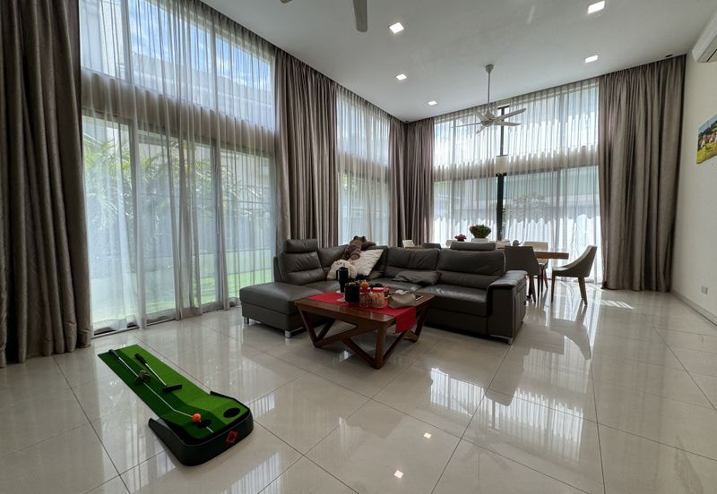 Bukit Mandarina Damai