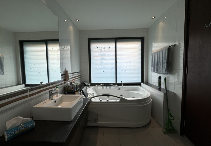 Bukit Mandarina Damai