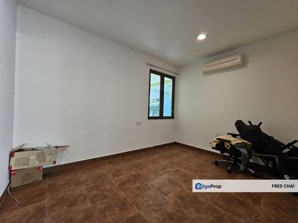 CHEAP 2 storey Bungalow in Gita Bayu with unblocked view, Selangor, Seri Kembangan