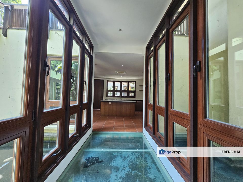 CHEAP 2 storey Bungalow in Gita Bayu with unblocked view, Selangor, Seri Kembangan