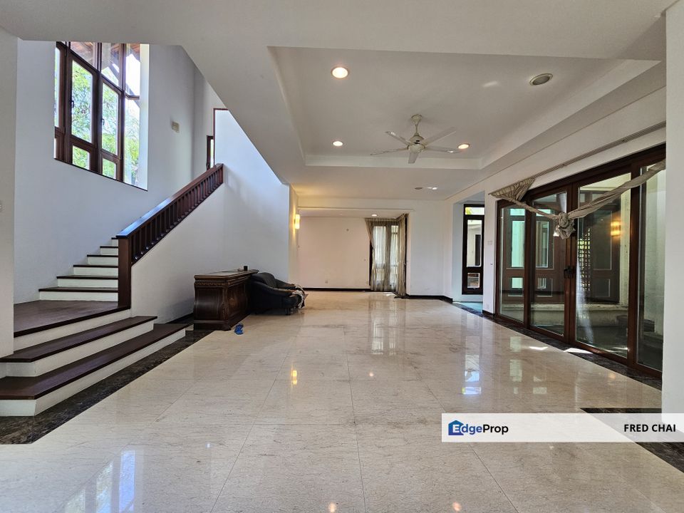 CHEAP 2 storey Bungalow in Gita Bayu with unblocked view, Selangor, Seri Kembangan