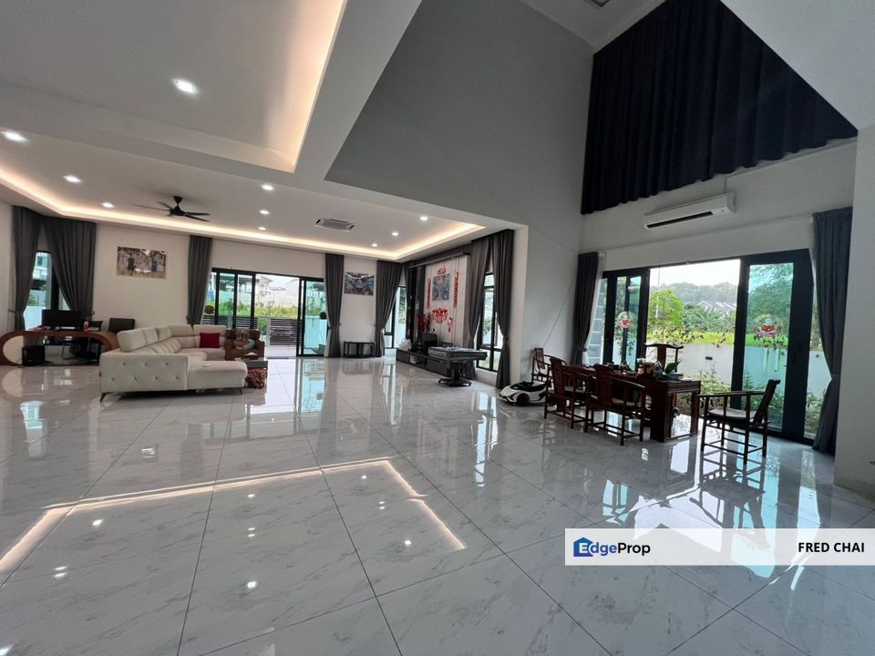 Bluwater Estate Seri Kembangan 3 Storey Bungalow For Sale, Selangor, Seri Kembangan