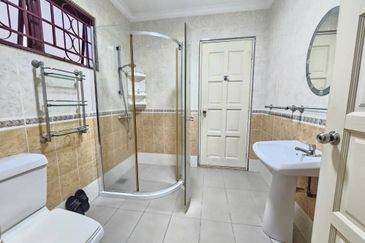 Bandar Tun Hussein Onn