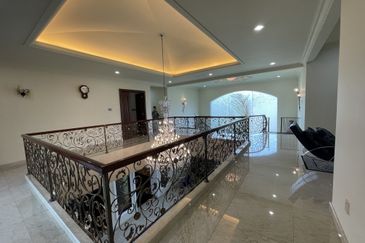 Bukit Suria Garden Village