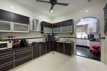 Bukit Suria Garden Village