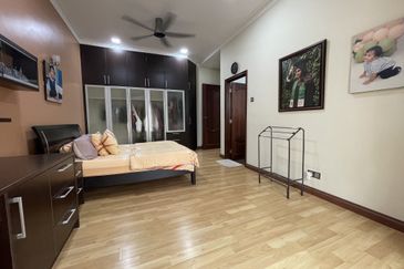 Bukit Suria Garden Village