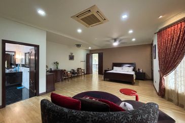 Bukit Suria Garden Village