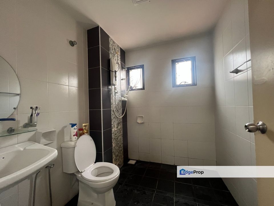 CHEAP Cheras Selatan Venture Heights 3 storey house for sale, Selangor, Cheras South